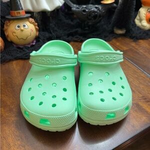 CROCS Women’s Sandals - Light Green Size 8